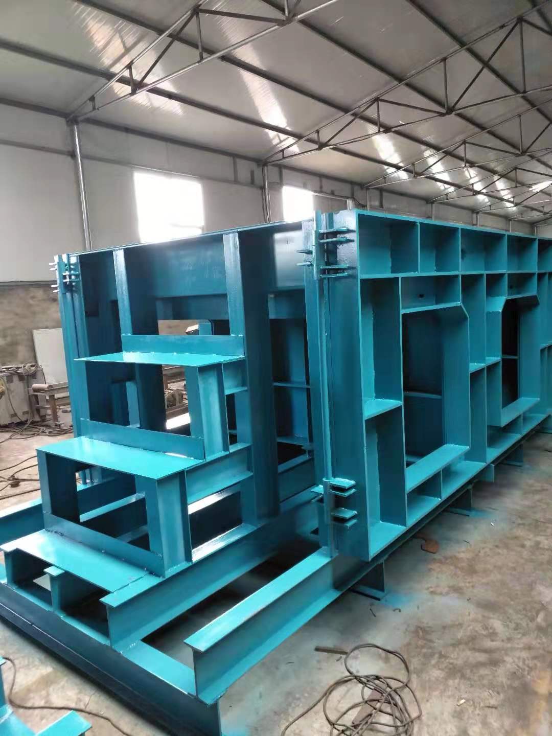 箱涵三亿(中国) 箱涵模具生产厂家