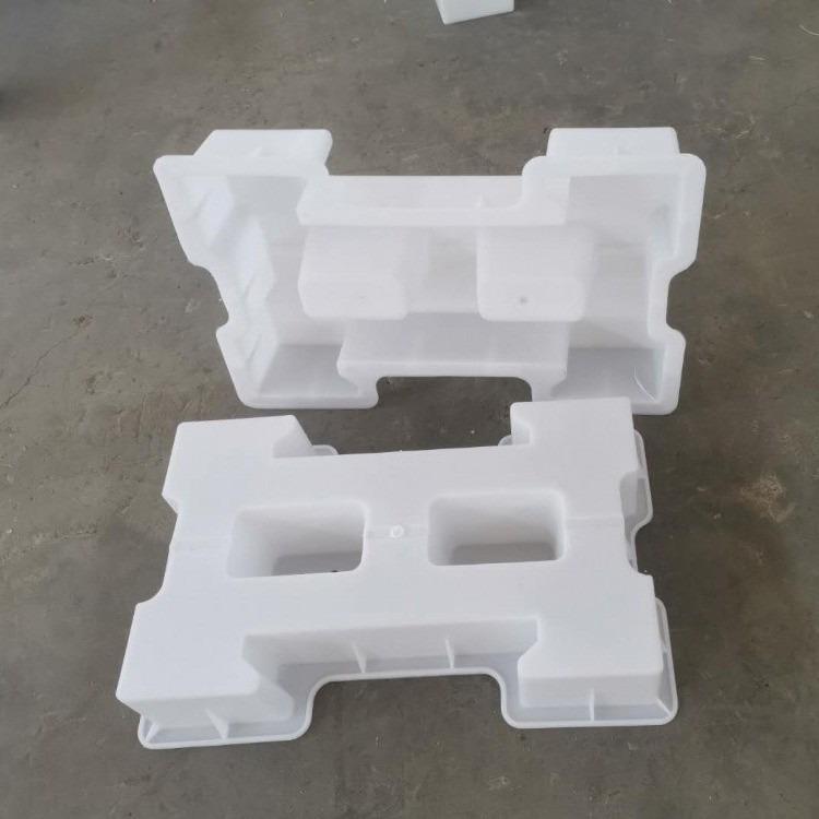 1607063683774976.jpg 六角护坡砖模具