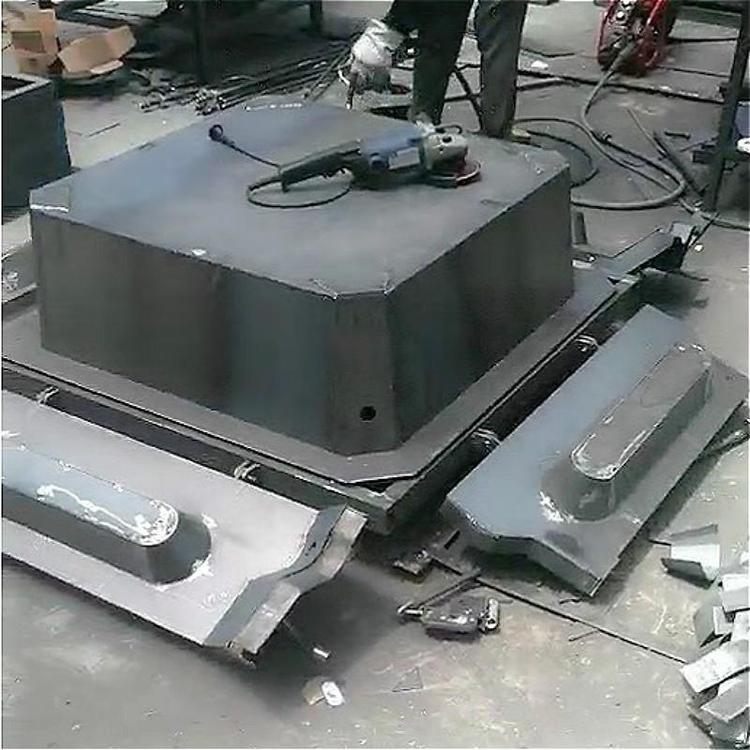 1635722001556419.jpg 生态框护坡模具.jpg