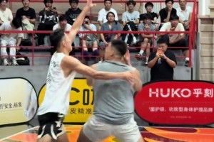 依旧青春可爱！杨瀚森近日带女友回到青岛 ，亮相某球迷见面会！